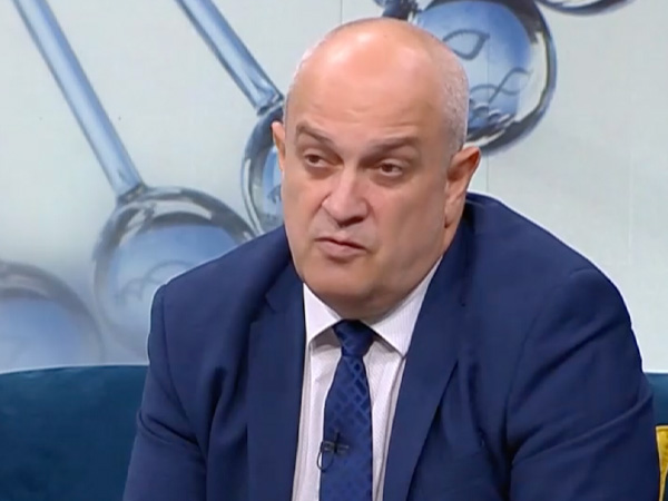 Проф. Монов: Практическата подготовка ще е водеща в обучението по ревматология 