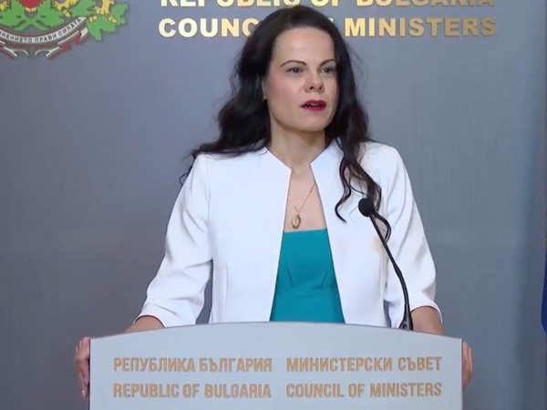 Ивкова: Проектът за национална детска болница ще бъде рестартиран в скоро време