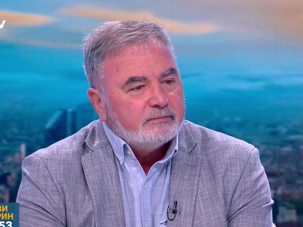 Доц. Кунчев: Три джипи практики в Ловеч са дадени на Икономическата полиция, ДАНС и РЗОК
