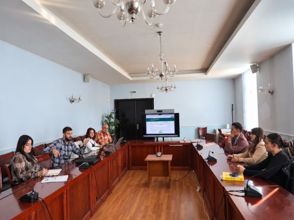 Разработването на е-платформата за специализанти на финал
