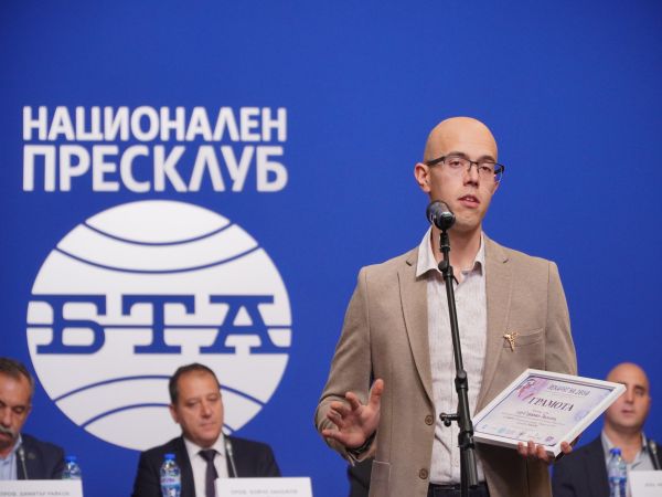 Д-р Страхил Василев спечели първа награда в конкурса „Лекарят на 2050“