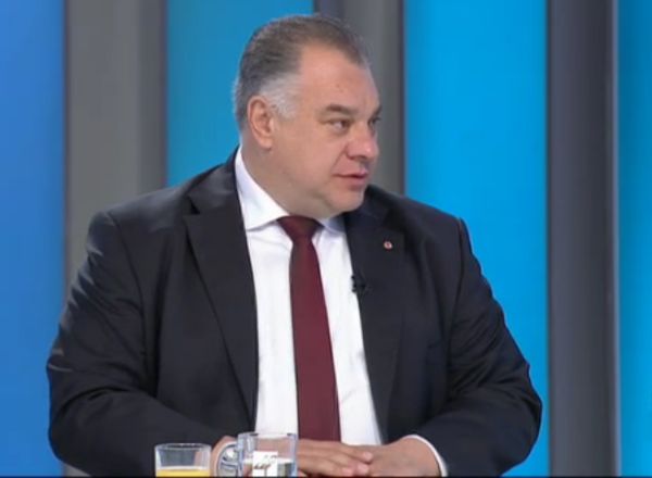 Д-р Ненков: Ако мога да водя политиката на проф. Петров, бих приел поста министър