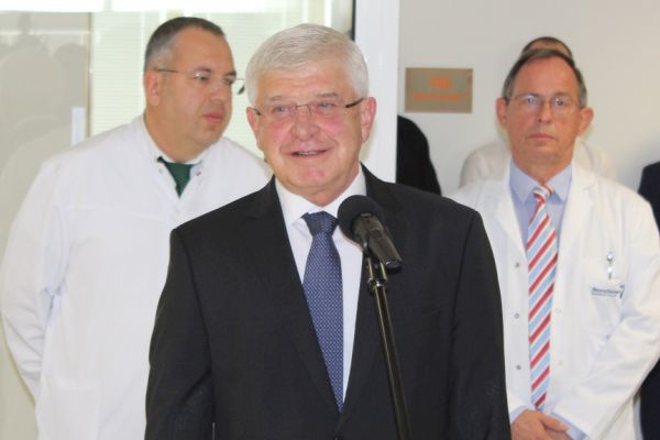 Министър Ананиев: МЗ може да отпусне 6 млн. лв. на общинските болници