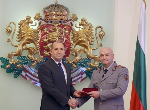 Президентът удостои проф. Венцислав Мутафчийски със звание „бригаден генерал“