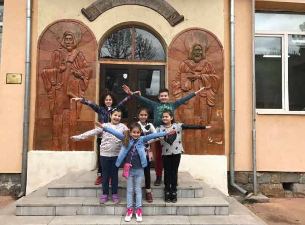 Деца даряват апаратура за малките пациенти на „Пирогов“