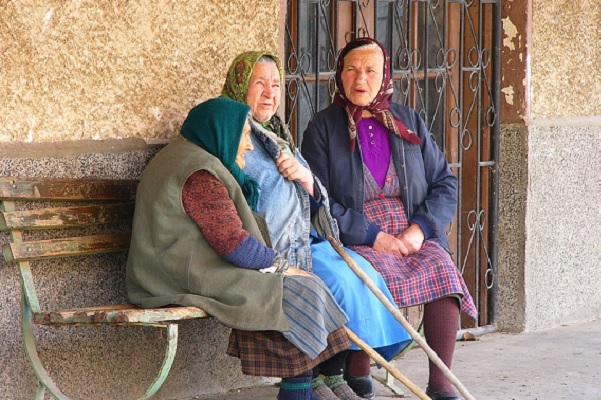 Населението на България се топи най-бързо в света   