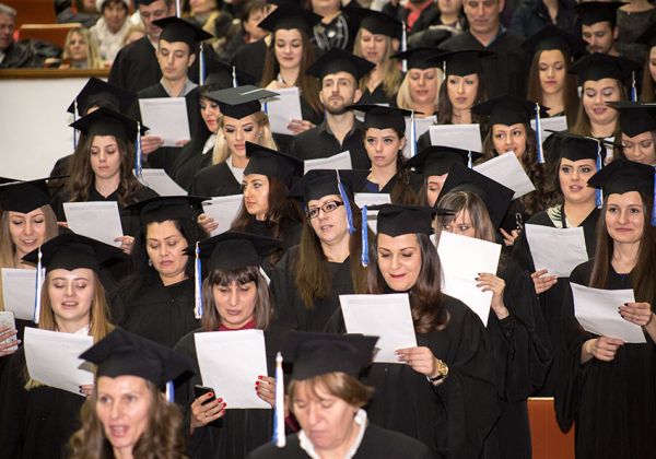 Дипломираха се 243 възпитаници на Медицински колеж към МУ-София