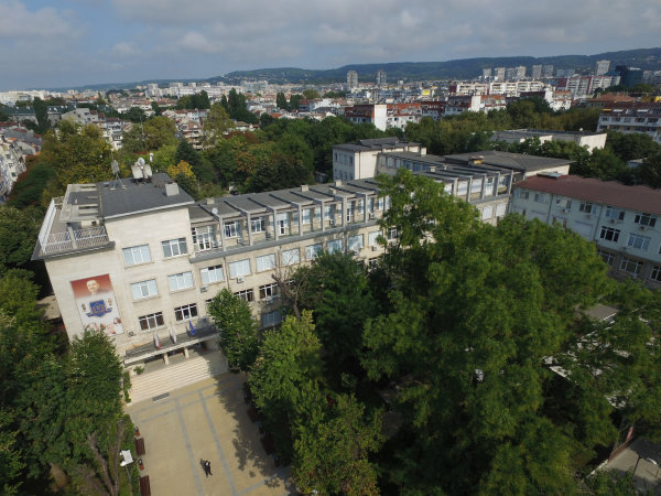Над 1600 чуждестранни студенти се обучават в МУ-Варна 