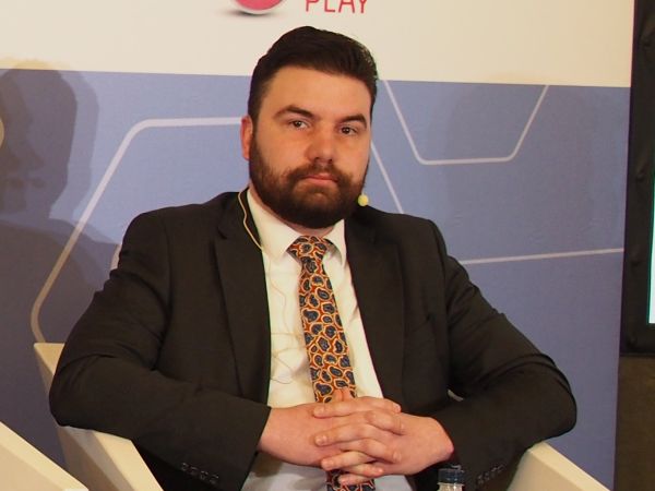 Аркади Шарков: Българите плащат за здраве по седем начина