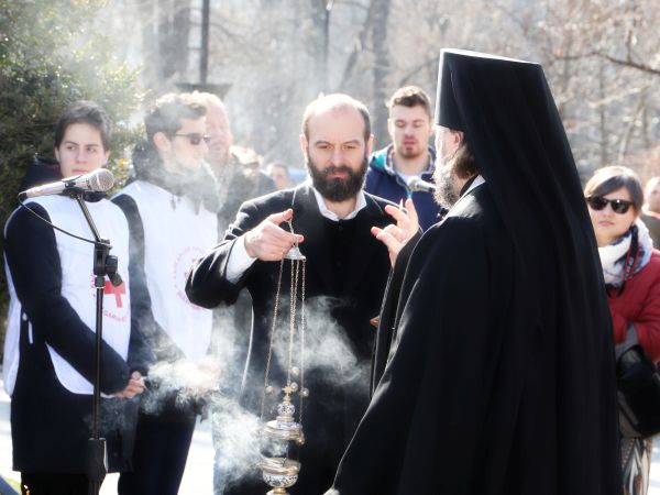  Почетоха паметта на медиците, загинали за Освобождението на България