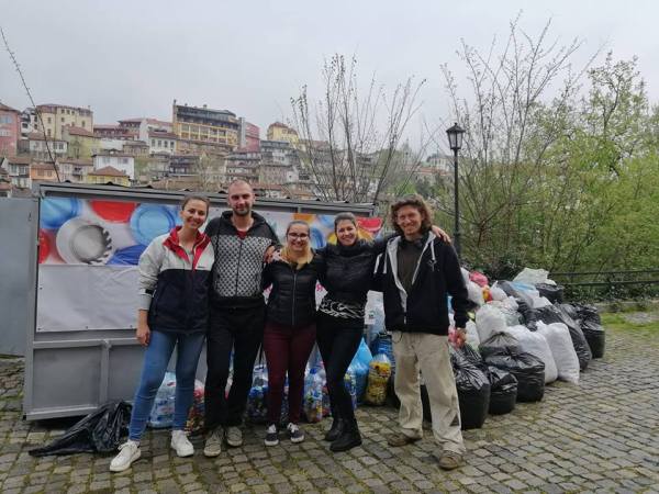 Хиляди българи се включиха в кампанията „Капачки за бъдеще“