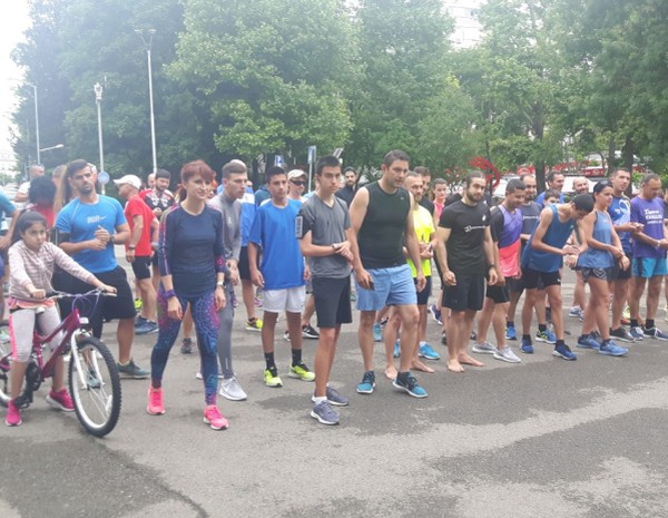 Благотворително бягане в помощ на недоносени бебета 