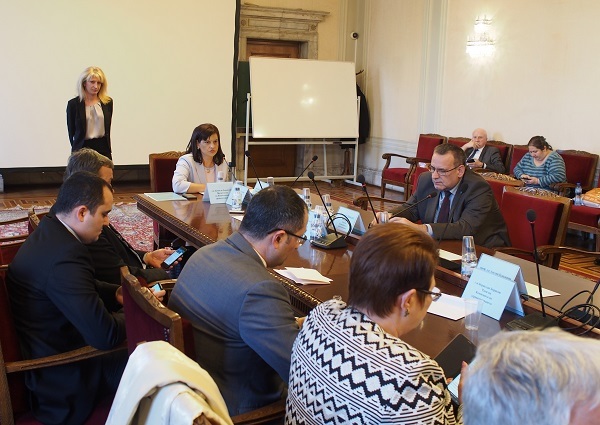 С 11 млн. лв. се увеличават парите за дейности по Наредба 3