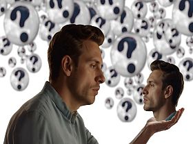 В Атина откриват първия консултативен център за млади хора, които се самонараняват   