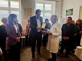 Община Петрич отличи „За граждански принос“ д-р Кирил Апостолов по повод 90-годишнината му