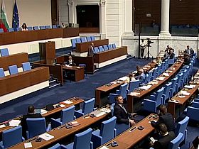 Депутатите приеха правилата за избор на управител и подуправител на НЗОК