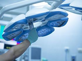 Япония: Два медицински университета планират интервенции за трансплантация на матка