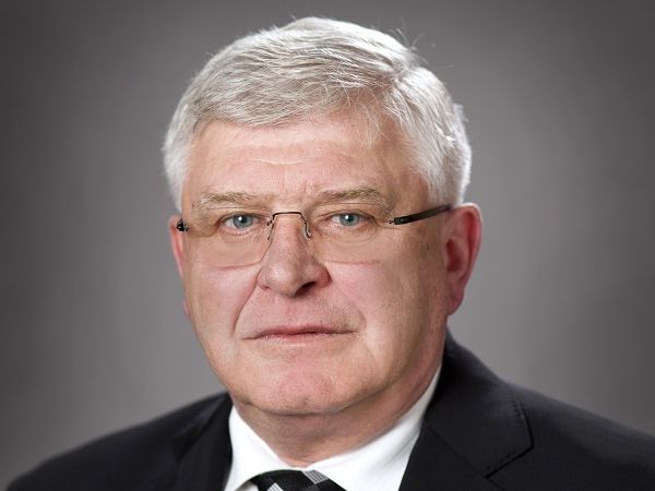 Днес Ананиев представя идеята за нов здравен модел