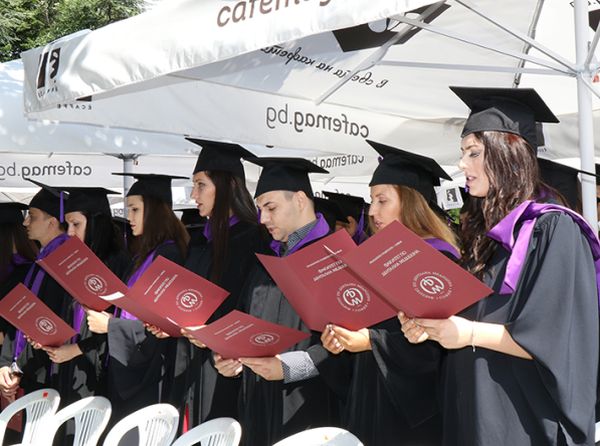 177 лекари по дентална медицина се дипломираха в МУ-София