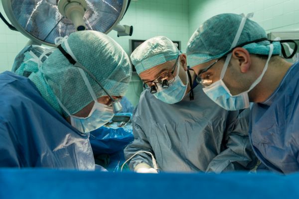 Близо 16 000 операции повече са били извършени през 2018 г