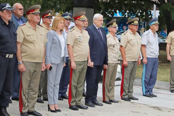 С минута мълчание и сирени ВМА отбеляза „Деня на спасението