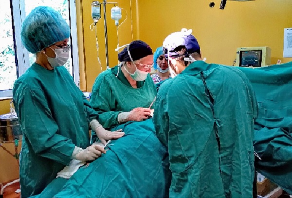 В КОЦ-Пловдив отстраниха тумор на носа, заел три четвърти от лицето