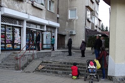 РФК-Столична: Призоваваме хората да не проявяват агресия към магистър-фармацевтите зад гишето в аптеката