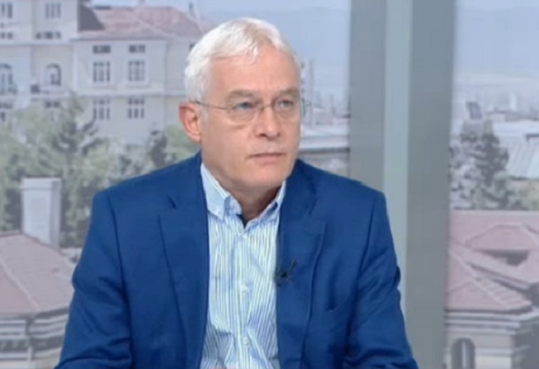 Проф. Салчев: 4,453 млн. лв. е платила Касата за лечение на COVID-пациенти до момента