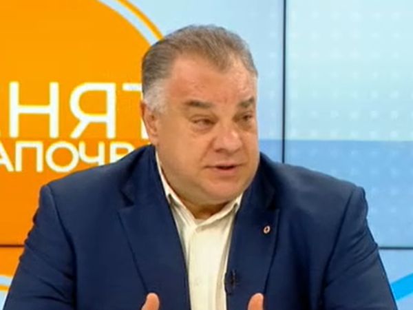Д-р Ненков: Ако някой го е страх да работи с COVID, по-добре да излезе от професията