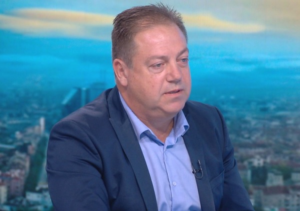 Д-р Маджаров: Болниците нямат право да връщат пациент, докаран с линейка