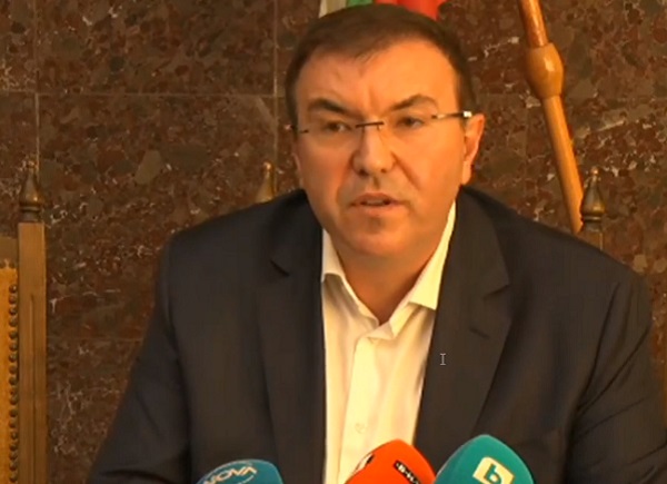 Министър Ангелов: Във Враца са заети 25% от COVID-леглата за неусложнено състояние 