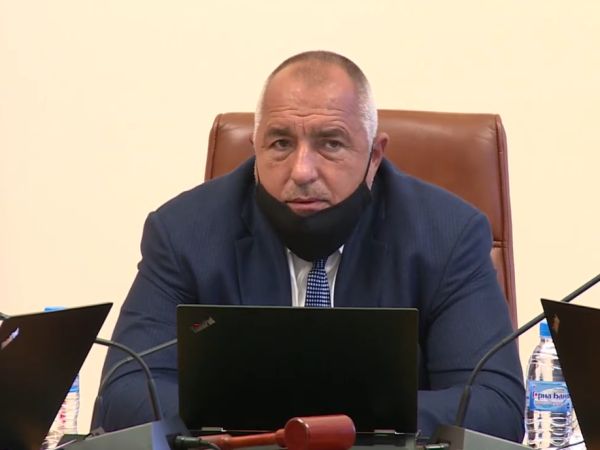 Борисов: Изправяме целия потенциал на здравната система срещу коронавируса