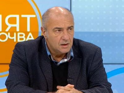 Доц. Киров: В тази ситуация аптеките трябва да изпълняват рецепти, изпратени по вайбър