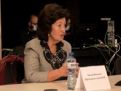 Милка Василева: Работим за подаяния, искаме ясен регламент за заплатите 