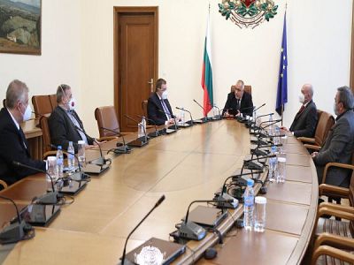 НОЩ с резерви по отношение на масовото тестване за COVID