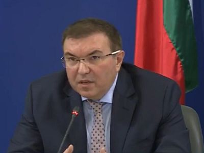Здравният министър: Ние сме във война и трябва да спасим колкото можем повече животи (Обновена)