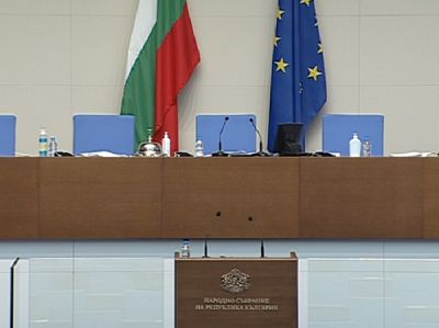 Окончателно: Ще ни карантинират и устно, с SMS или e-mail