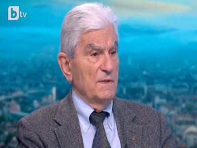 Акад. Петрунов: Не трябва да се чака повече за масово ваксиниране 