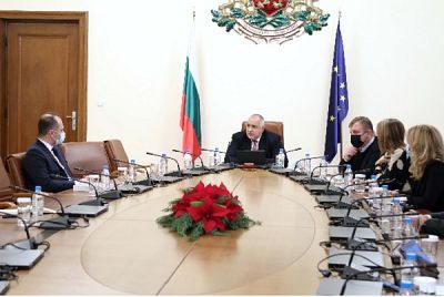 Готови сме да дадем ваксини и на Македония