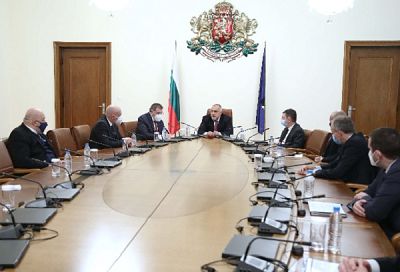 Мерките остават до края на януари