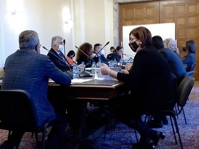 Проф. Салчев: НЗОК плаща услугата PCR, а не самия тест