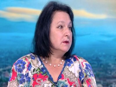Доц. Гломб: Единственият начин да се постигне колективен имунитет е ваксинацията