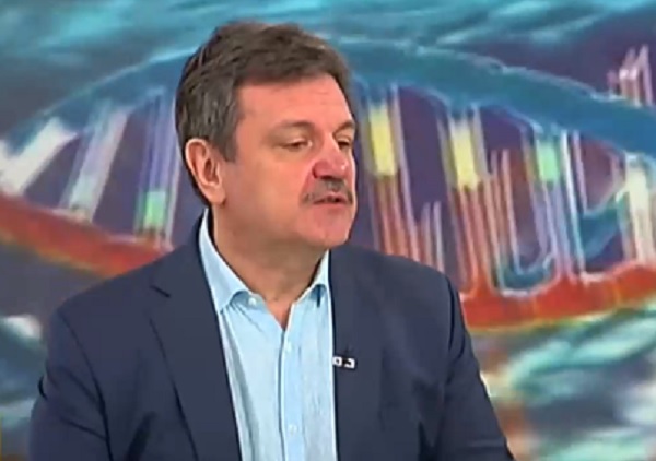 Д-р Симидчиев: Истинската информация е малко и потъва сред фалшивите новини
