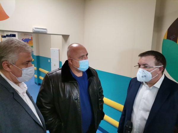 Днес до обяд се решава ще се възобновят ли зелените коридори