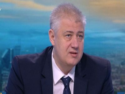 Проф. Балтов: Ако няма резултат от мерките на регионално ниво, ще се въведат ограничения на централно