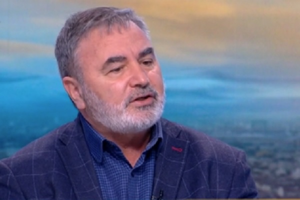 Доц. Кунчев: Ако има ваксини, можем да имунизираме до 50 000 души на ден