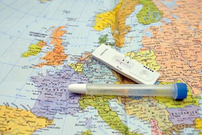 ЕС иска свободно минаване на границите за ваксините и лекарствата срещу COVID-19