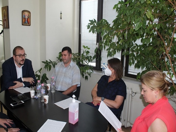 Разработват мобилно приложение на Справочник за диагностика и лечение на COVID