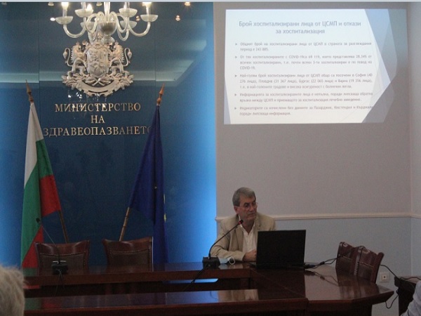 Доц. Хинков: Българинът нехае и за здравето си, и за здравната система 