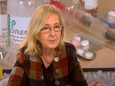 Проф. Кожухарова: Ще затваряме публични обекти само при над 9000 с COVID в болница 